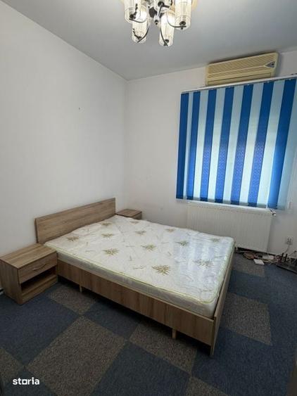Casă cu 2 camere semidecomandat cu Teren 90 Mp în Central