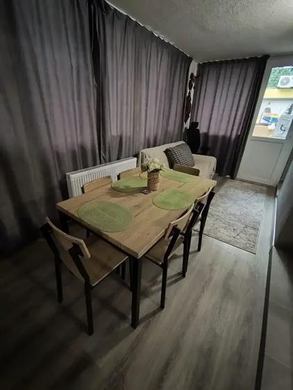 Apartament cu 2 camere decomandat în Titan