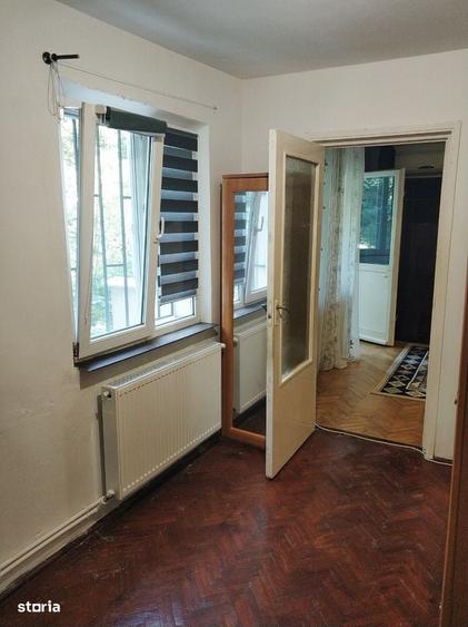 Apartament cu 3 camere în Brătianu