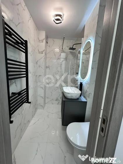 Apartament cu 3 camere decomandat, mobilat în Micro 8