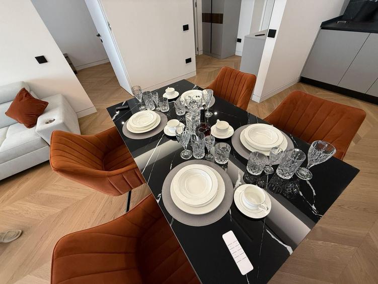Apartament cu 2 camere, mobilat în Barbu Văcărescu