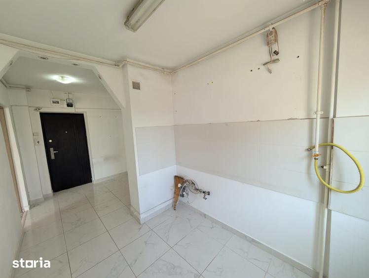 Apartament cu 2 camere semidecomandat în Republicii
