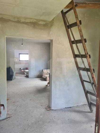 Casă individuală cu 9 camere cu Canalizare în Exterior Nord