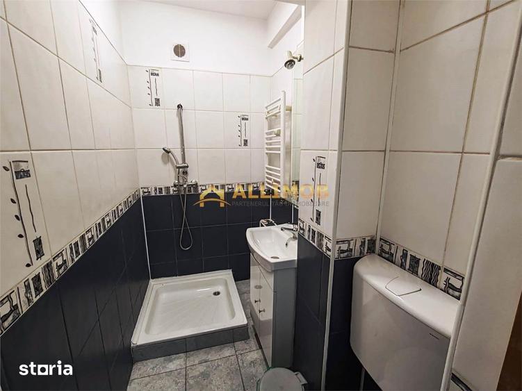 Apartament cu 2 camere semidecomandat în Ultracentral