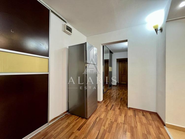 Apartament cu 3 camere decomandat, mobilat în Complex Studențesc