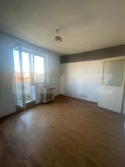 Apartament cu 2 camere semidecomandat în Câmpia Turzii