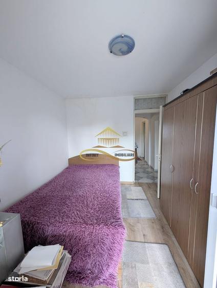Apartament cu 3 camere decomandat în 9 Mai