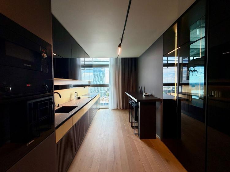 Apartament cu 4 camere decomandat, mobilat în Floreasca