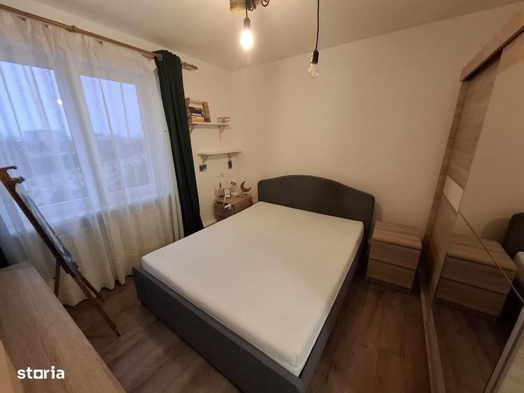 Apartament cu 2 camere semidecomandat în Săsar