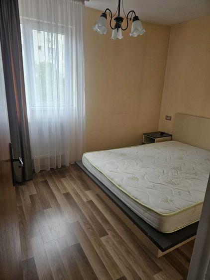 Apartament cu 2 camere decomandat în Compozitorilor
