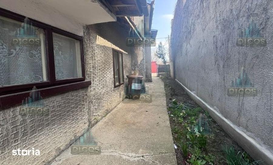 Casă cu 3 camere cu Canalizare în Central