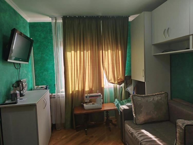 Apartament cu 3 camere decomandat, mobilat în Gară