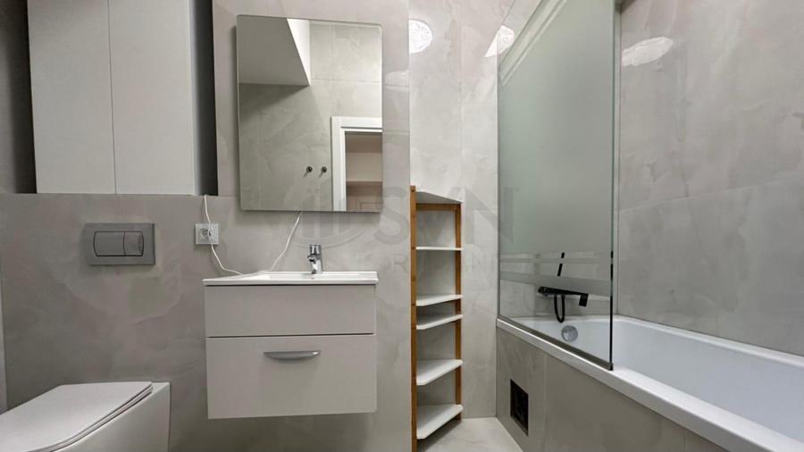 Apartament cu 4 camere decomandat, mobilat în Pipera