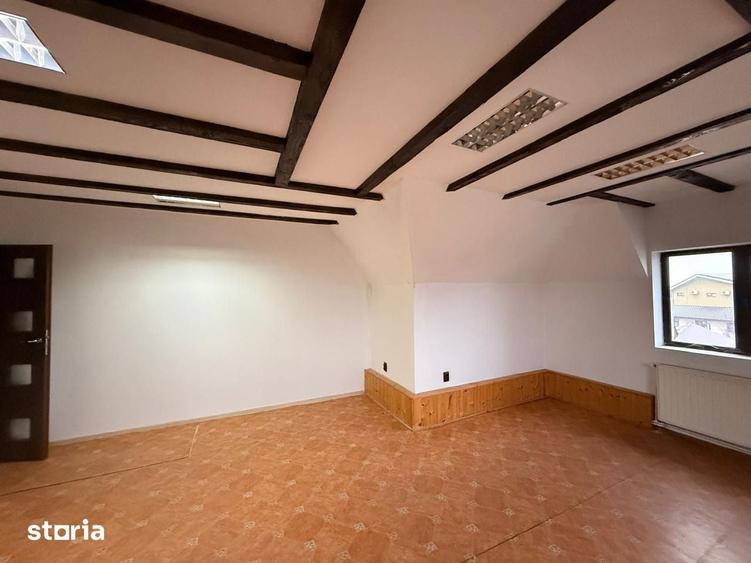 Casă cu 5 camere cu Teren 155 Mp în Central