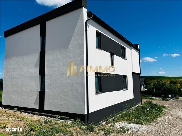 Casă cu 4 camere cu Teren 500 Mp în Moara
