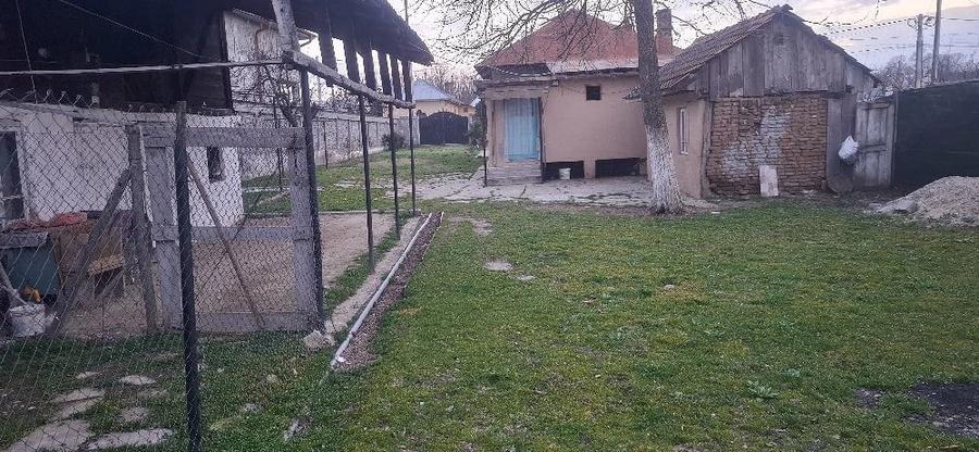 Casă cu 2 camere cu Teren 20 Mp în Baldovinești