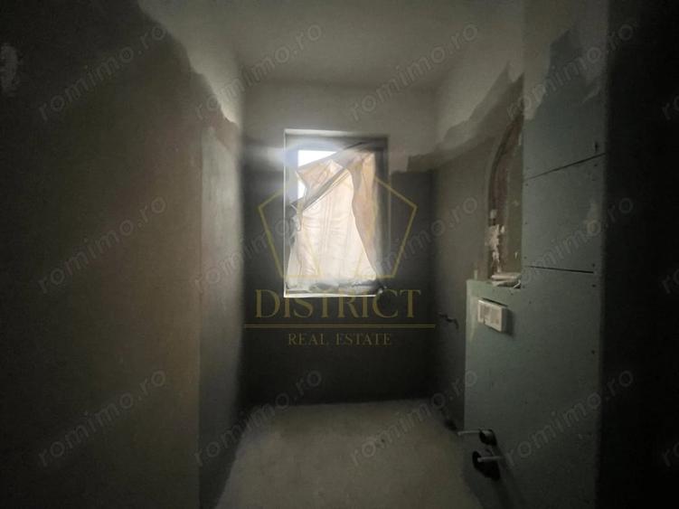 Apartament cu 3 camere decomandat în Dumbrăvița