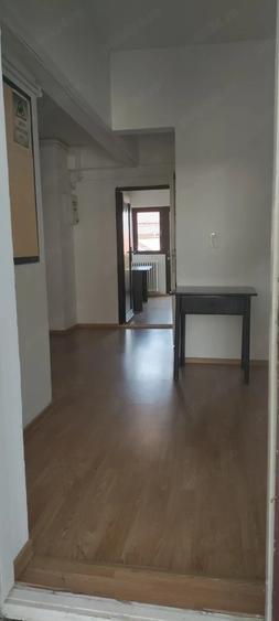 Casă cu 4 camere cu Teren 380 Mp în Central
