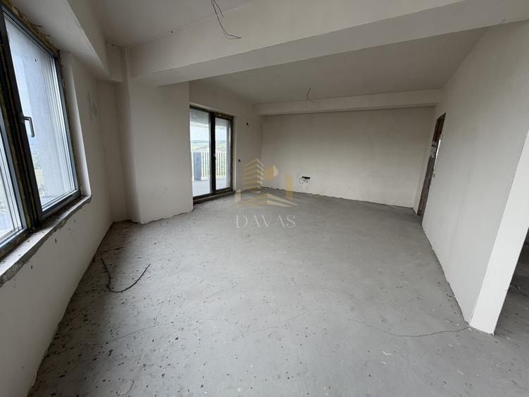 Apartament cu 3 camere semidecomandat în Mănăștur