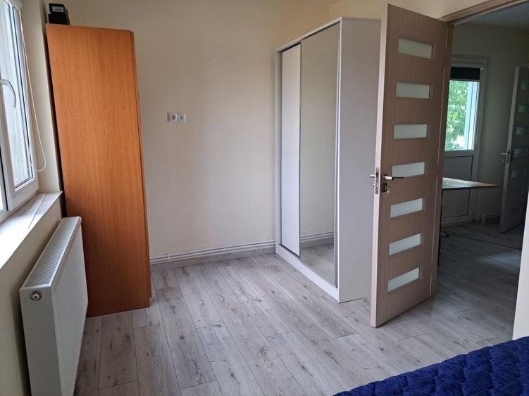 Inchiriez apartament 2 camere - 1