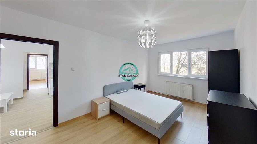 Apartament cu 3 camere decomandat în Cornișa