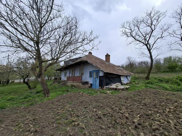 Casă cu 2 camere în Mateieni