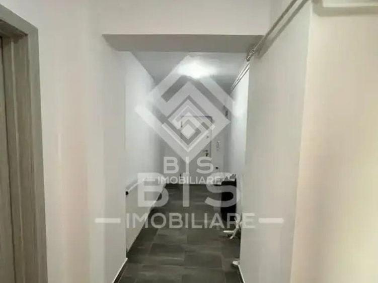 Apartament cu 3 camere decomandat în Sud