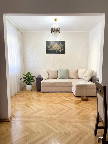 Apartament cu 2 camere decomandat în Central