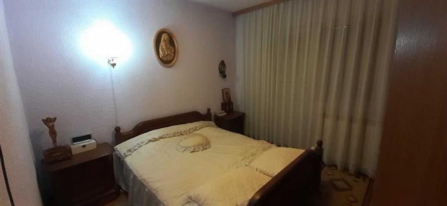 Apartament cu 3 camere decomandat în Burdujeni