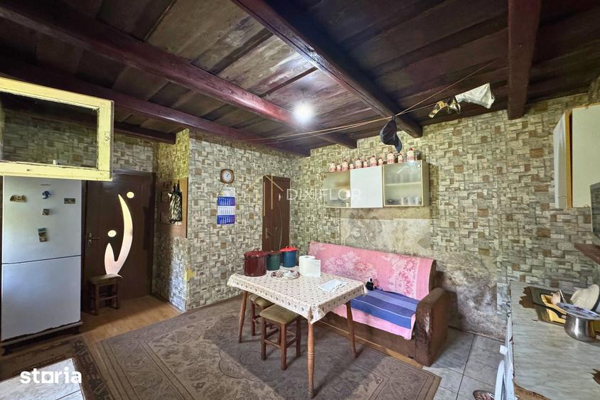 Casă cu 2 camere decomandat cu Teren 500 Mp în Sângeorgiu de Mureș