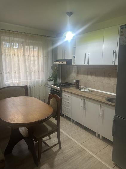 Apartament cu 2 camere decomandat în Cetate