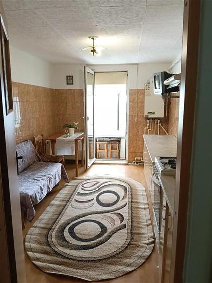 Apartament cu 2 camere decomandat, mobilat în Metalurgie