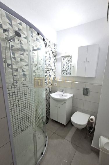 Apartament cu 3 camere decomandat, mobilat în Take Ionescu