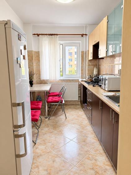 Apartament cu 2 camere decomandat în Central