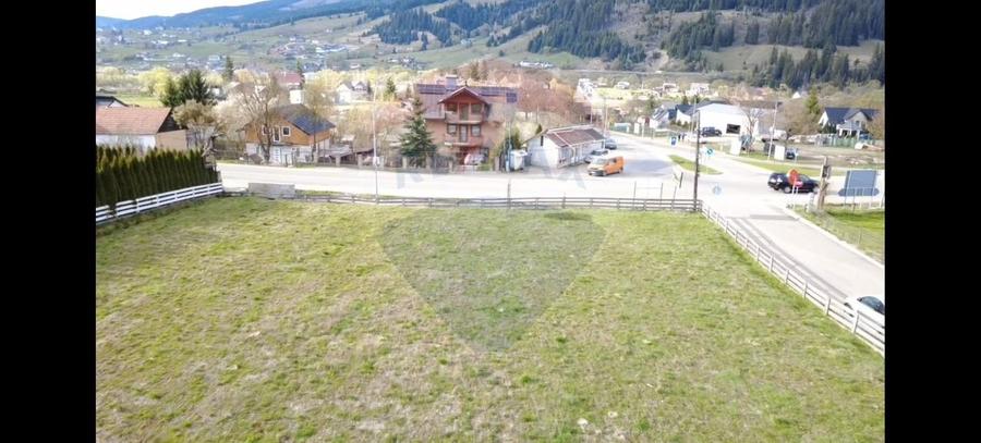 Teren Construcții intravilan de 1660 mp, în Periferie
