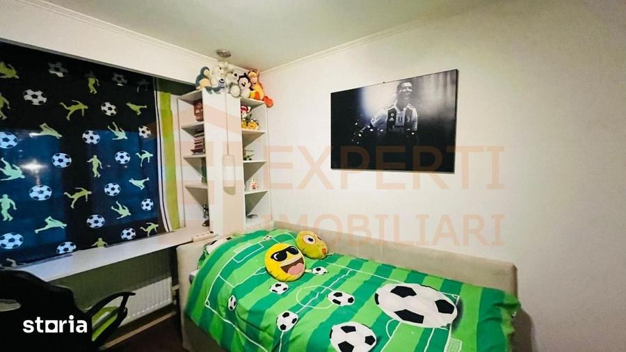 Apartament cu 3 camere în Tomis III