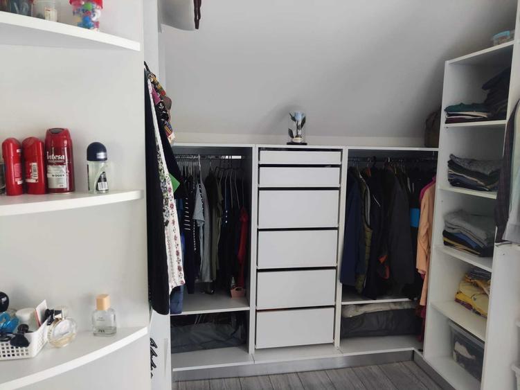 Casă cu 3 camere în Budiului