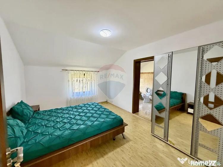 Casă cu 5 camere cu Teren 3400 Mp în Răchitosu