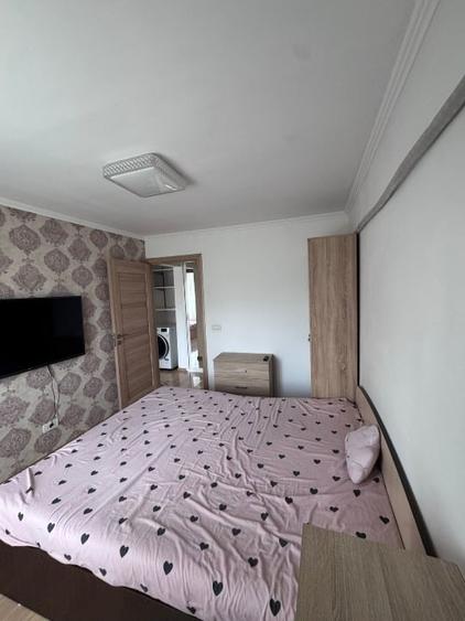 Apartament cu 3 camere decomandat Rovine - 13