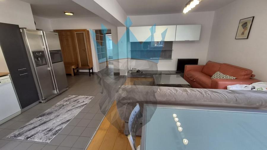 Apartament cu 2 camere semidecomandat, mobilat în Unirii