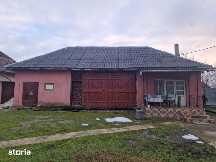 Casă cu 3 camere cu Teren 1800 Mp în Satulung
