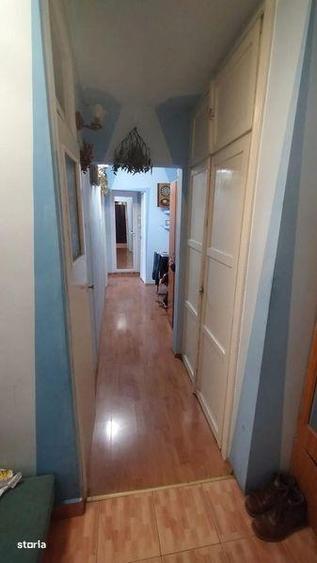 Apartament cu 3 camere în Rogerius
