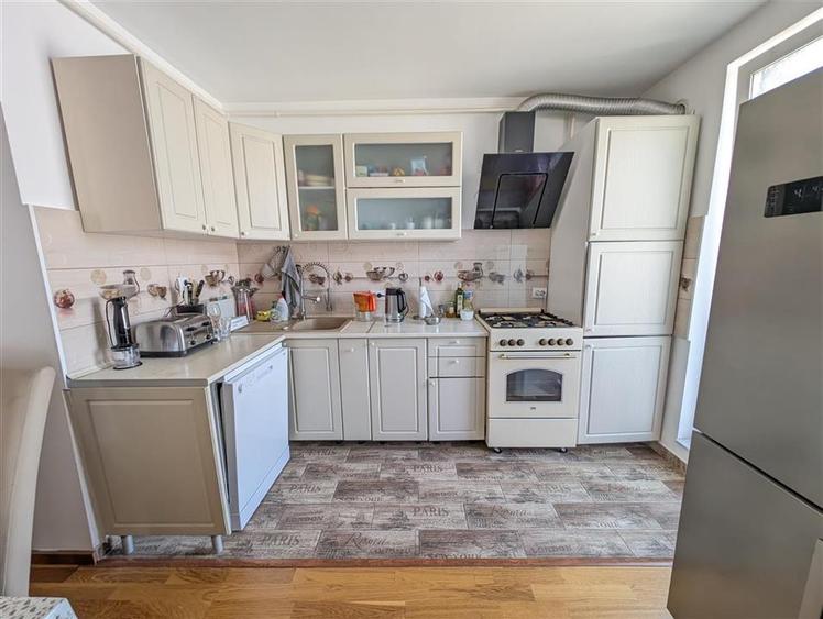 Apartament 3 camere + Terasa, Garaj - 5