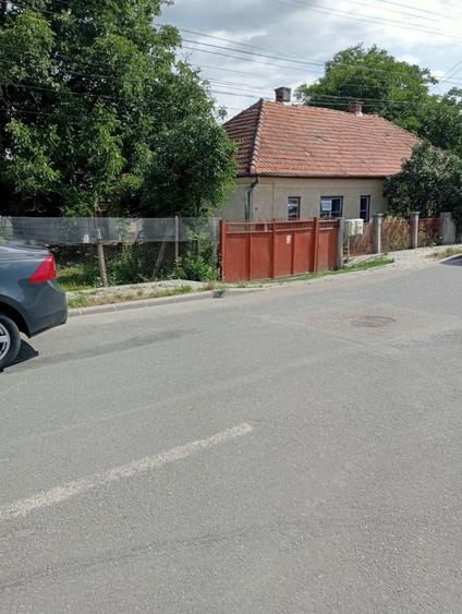 Casă cu 2 camere în Central