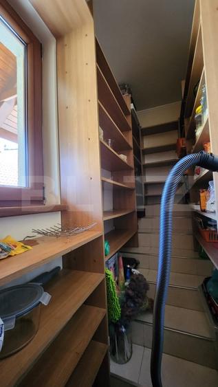 Casă individuală cu 3 camere cu Canalizare în Central