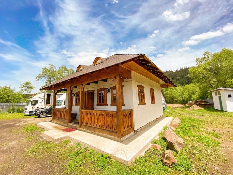 Casă cu Teren 87 Mp în Central