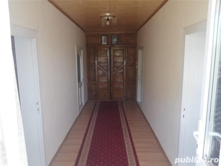 Casă cu 4 camere cu Teren 5000 Mp în Valea Mărului