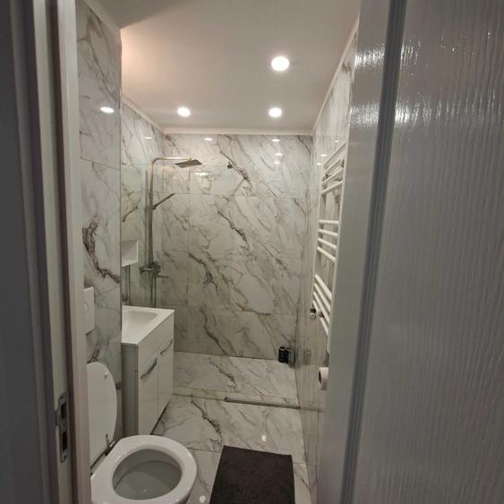 Apartament cu 3 camere în Drumul Taberei