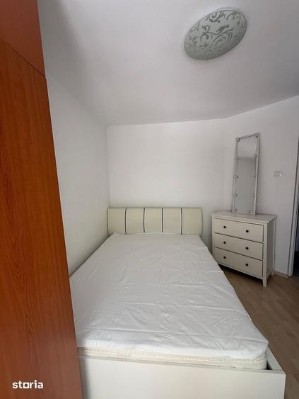 Apartament cu 2 camere decomandat în Podu Roș