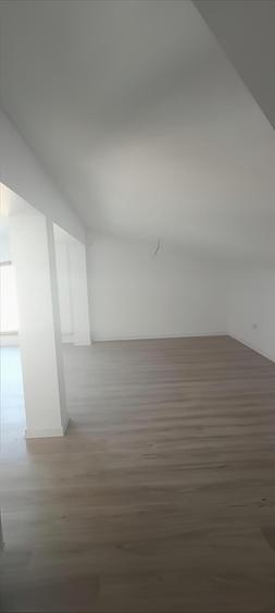 Apartament cu 2 camere decomandat în Găgeni